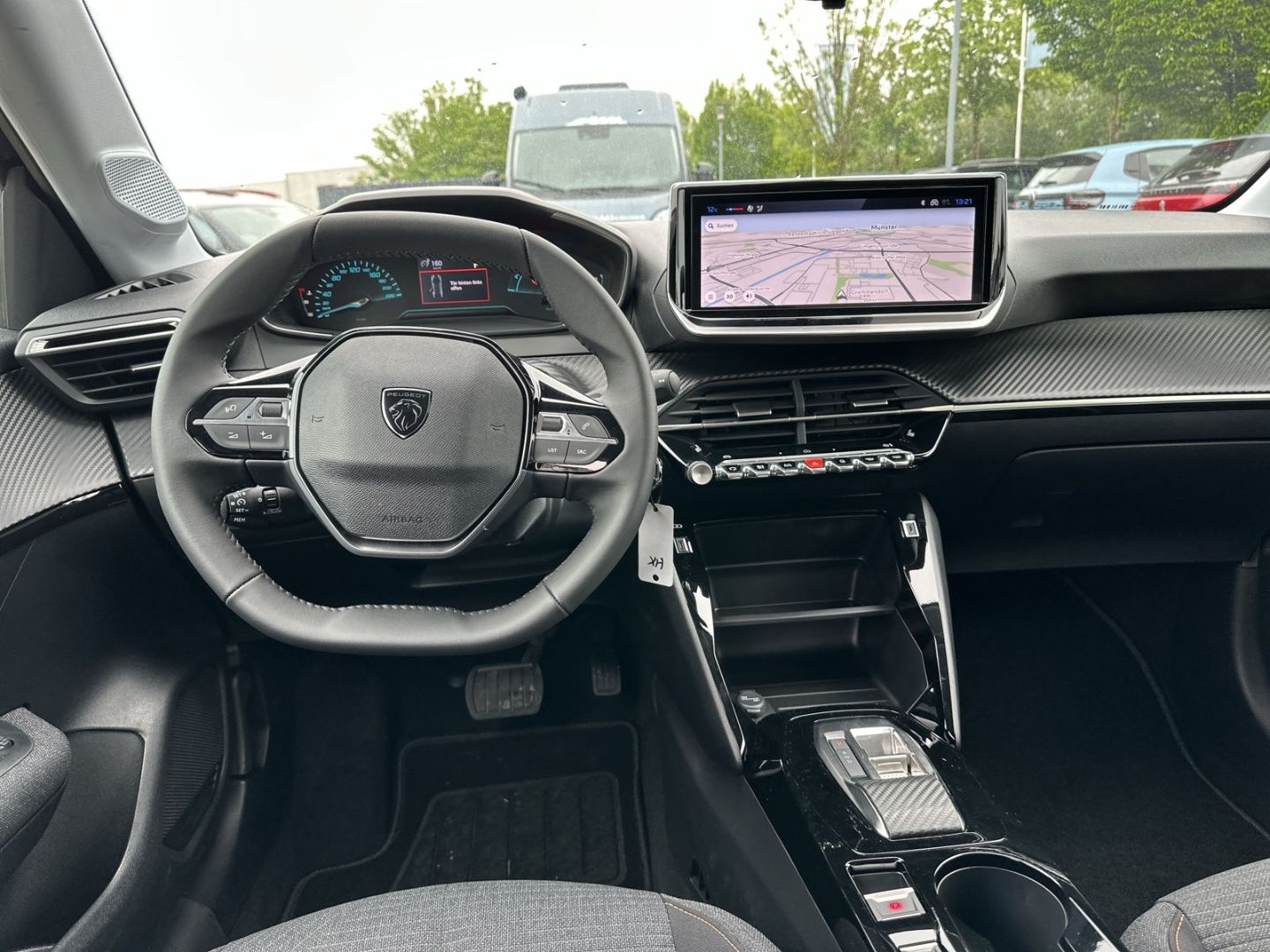 Peugeot 208 - Bild 11