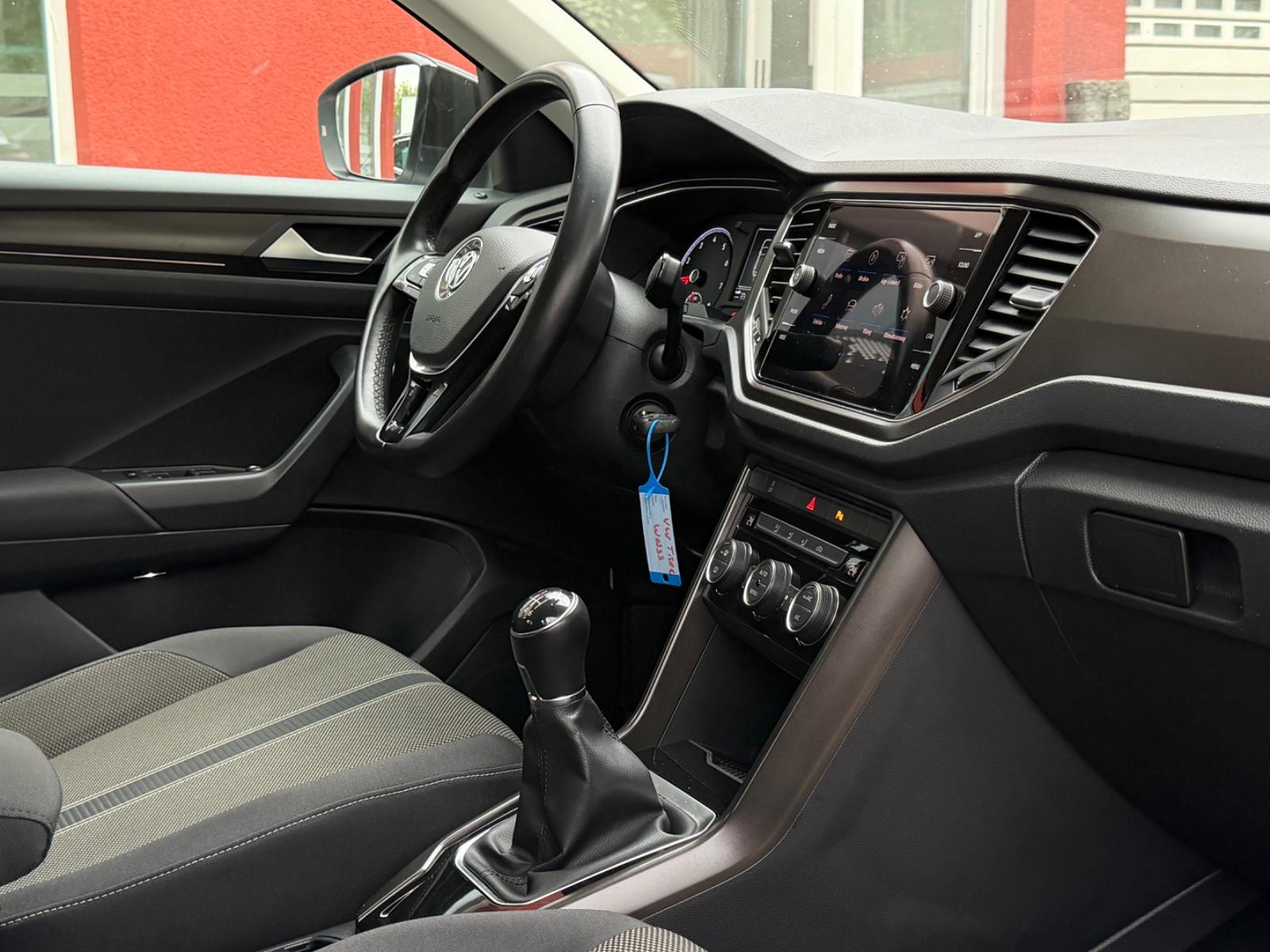 Volkswagen T-Roc Style*R-KAM*AHK*APPLE-CAR*ALU