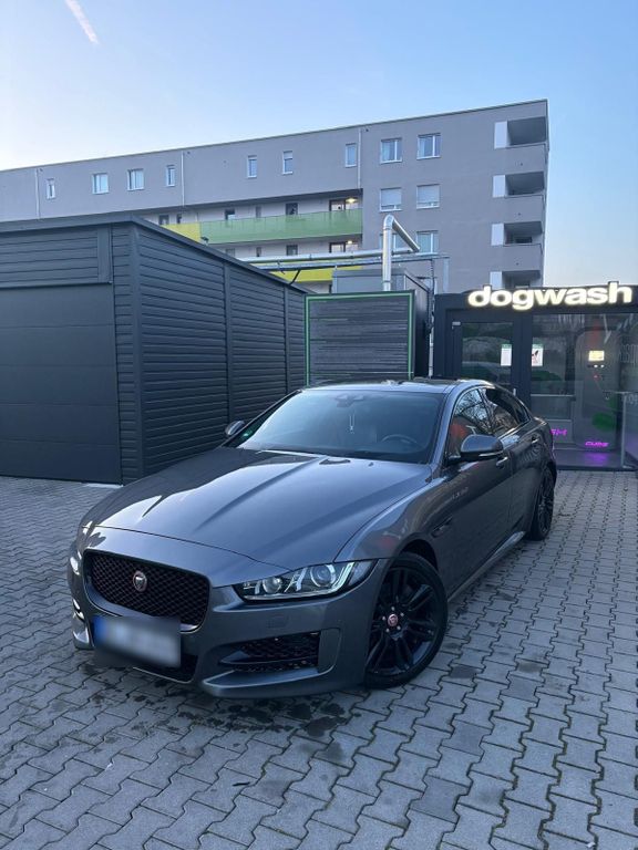 Image of Jaguar XE