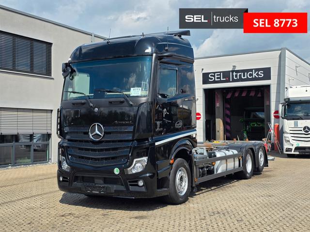 Mercedes-Benz Actros 2553 · 6E · Ret. · Sterzante · axă directoare