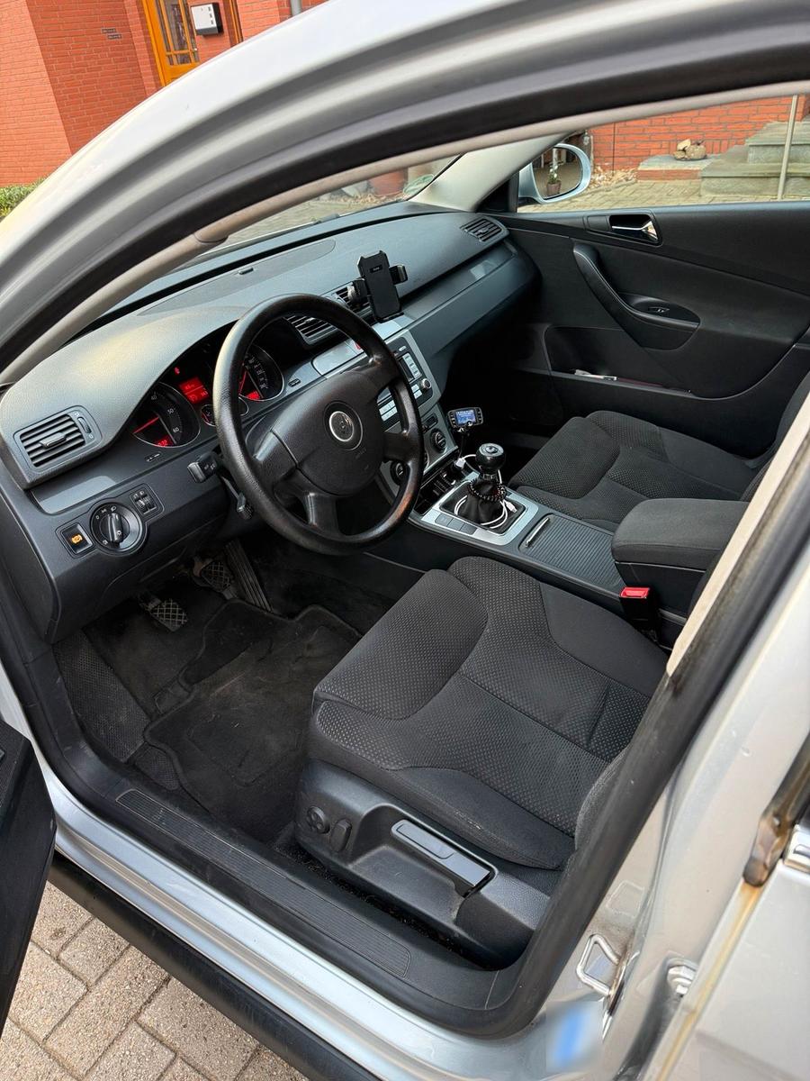 Volkswagen Passat 2006 — photo 11
