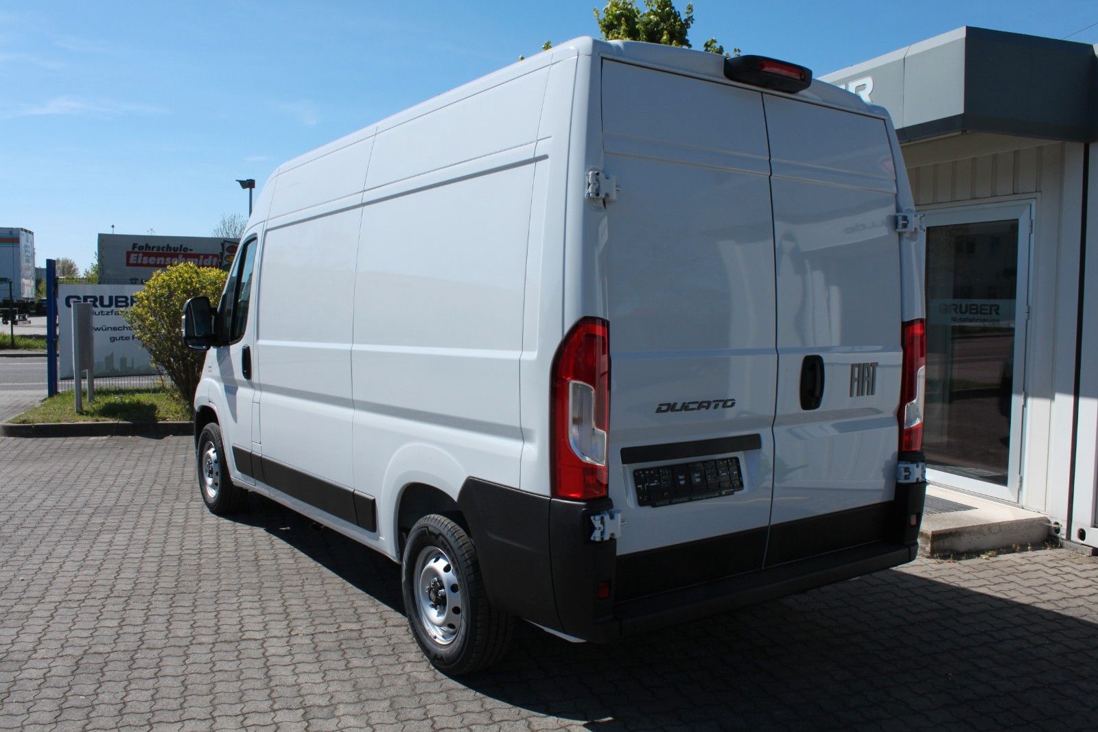 Fahrzeugabbildung Fiat Ducato KaWa L2H2 140 Full LED
