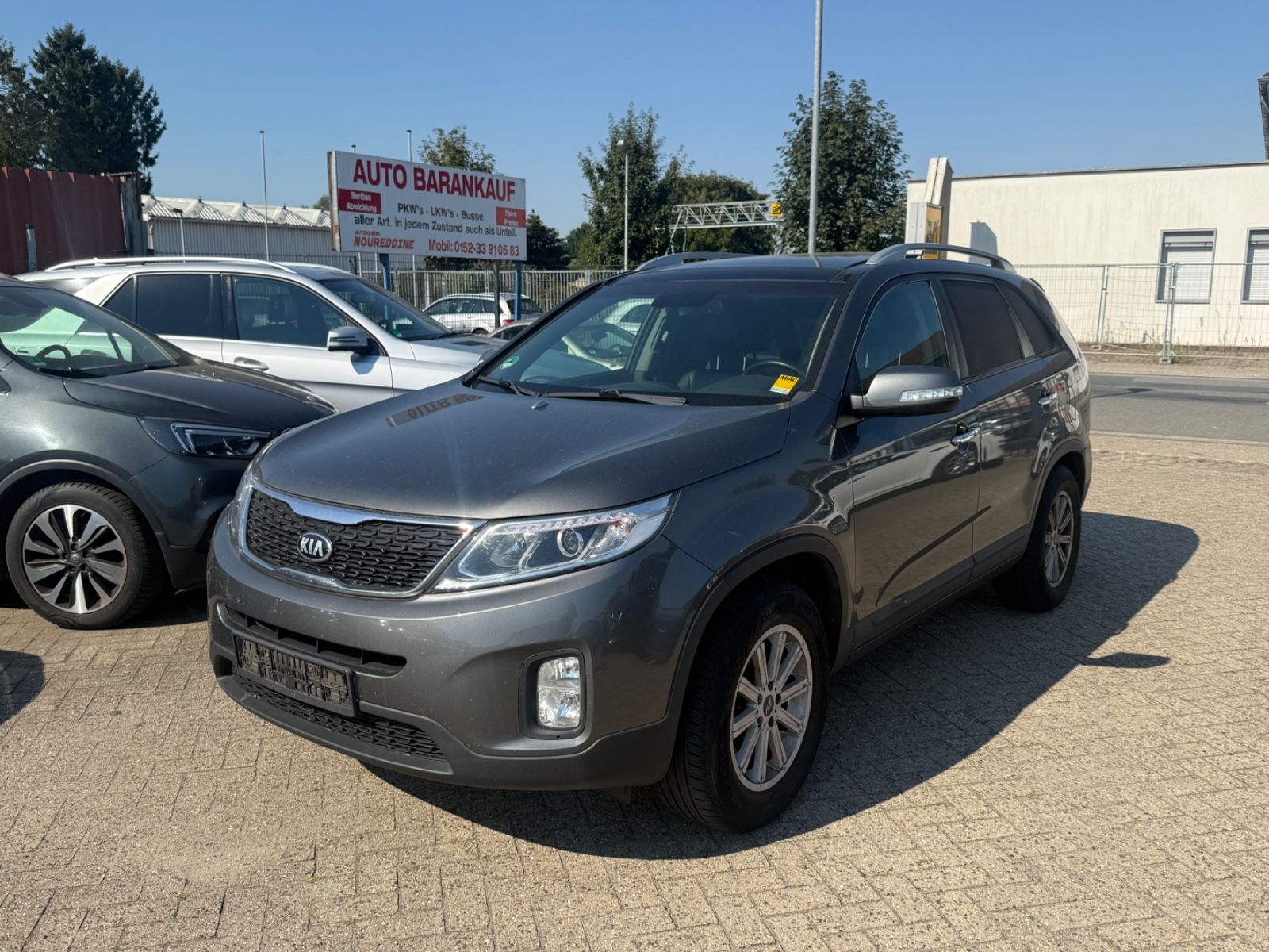 KIA Kia Sorento Attract 2WD*LKW*AUTO*KAM*PANO