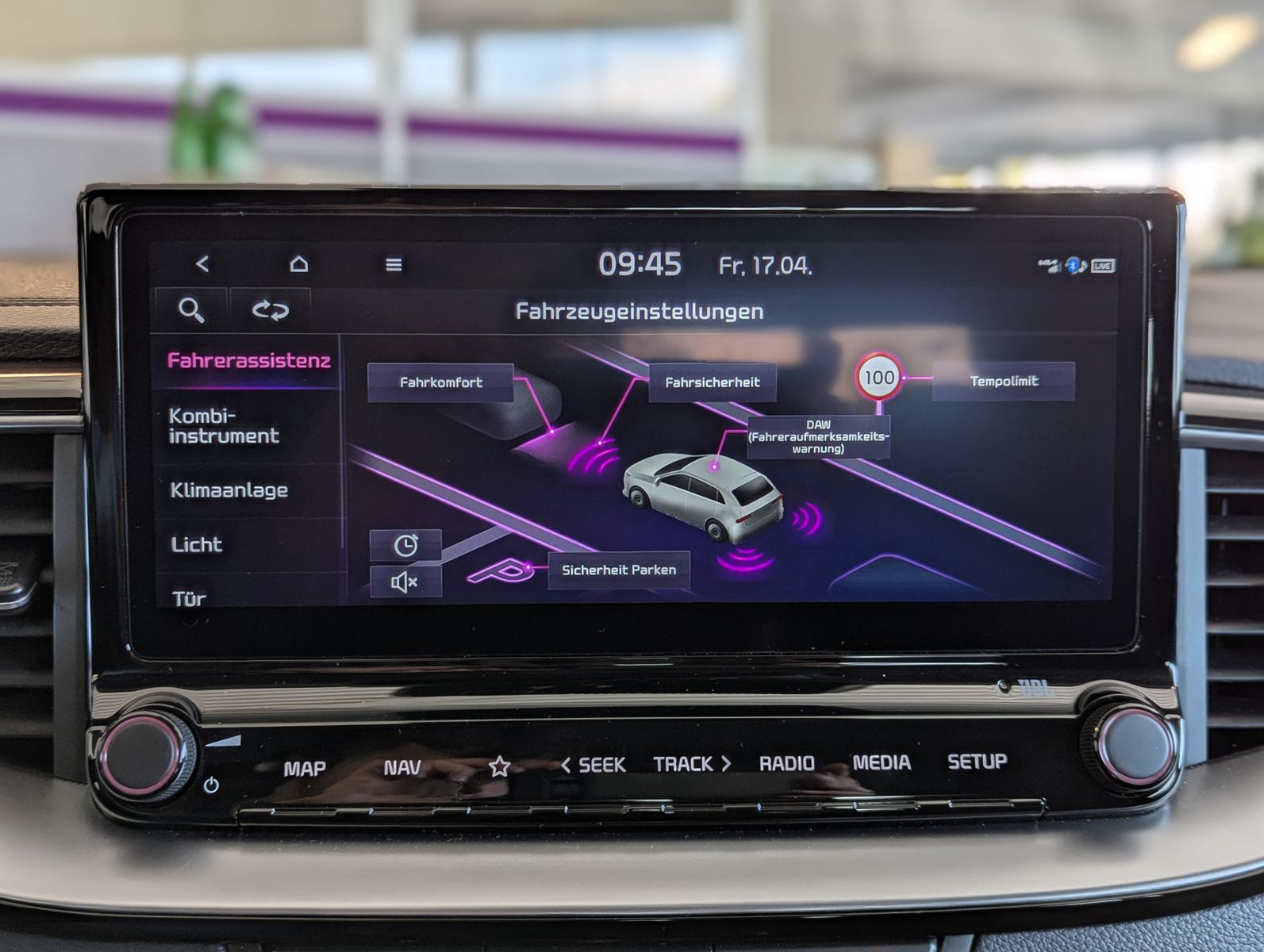 Fahrzeugabbildung Kia cee'd / Ceed 1.5 Ultimate Style-Pak. JBL ACC 7J