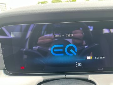 Fahrzeugabbildung Mercedes-Benz E 300 E Limousine AMG Line HeadUp Memory LED