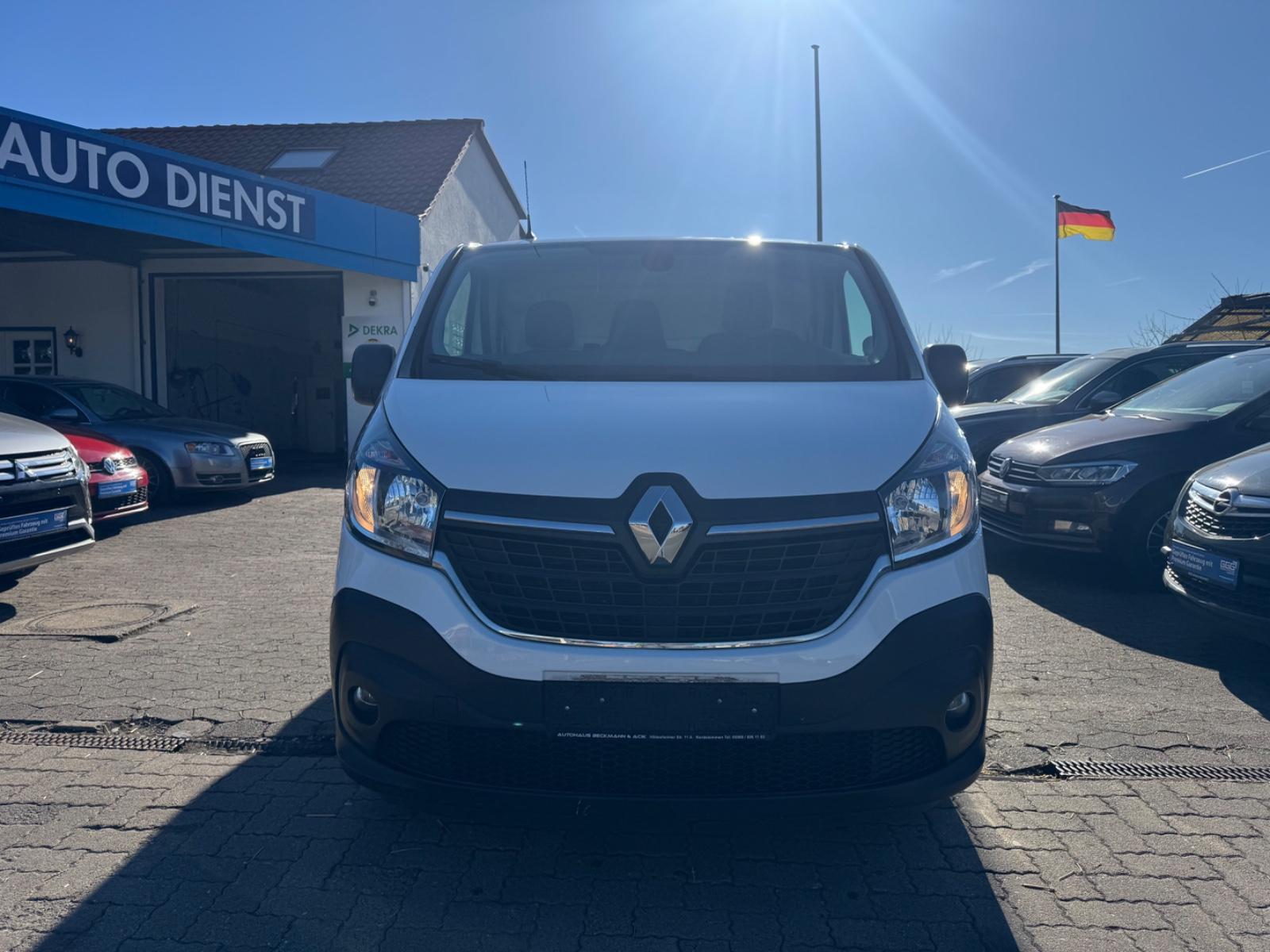 Renault Trafic Kasten L2H1 3,0t Komfort*Regal*AHK*HU AU