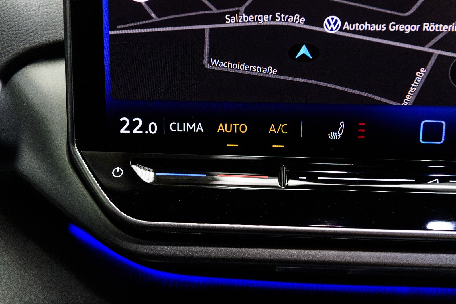 Fahrzeugabbildung Volkswagen ID.4 Pro IQ-LED+AHK+360°KAM+KEYLESS+WÄRMEP+DCC