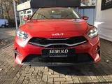 Kia cee'd SW 1.5 DCT7 Vision Komf Autom/1.H/Navi/Shz - rote Kia cee'd Sportswagon