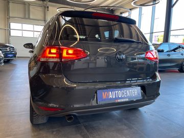 Volkswagen Golf VII Lim.  BMT *NAVI*SZHZ*PDC*TÜV-052027*