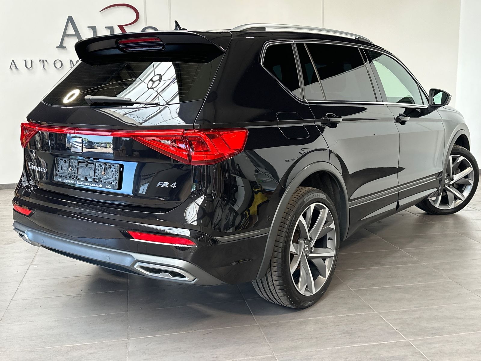 Fahrzeugabbildung SEAT Tarraco FR 4Drive 7-Sitzer NAV+LED+KAM+AHK+PANO