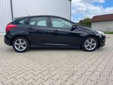 Ford Focus Lim. Trend - Ford Focus aus 2011: Limousine