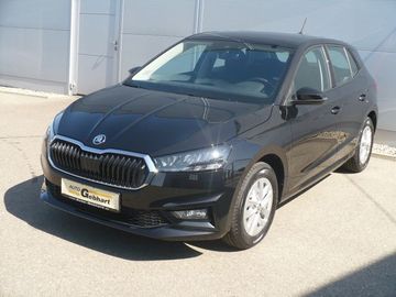 Fotografie Skoda Fabia Sondermo. Kamera SHZ PDC ALU LED