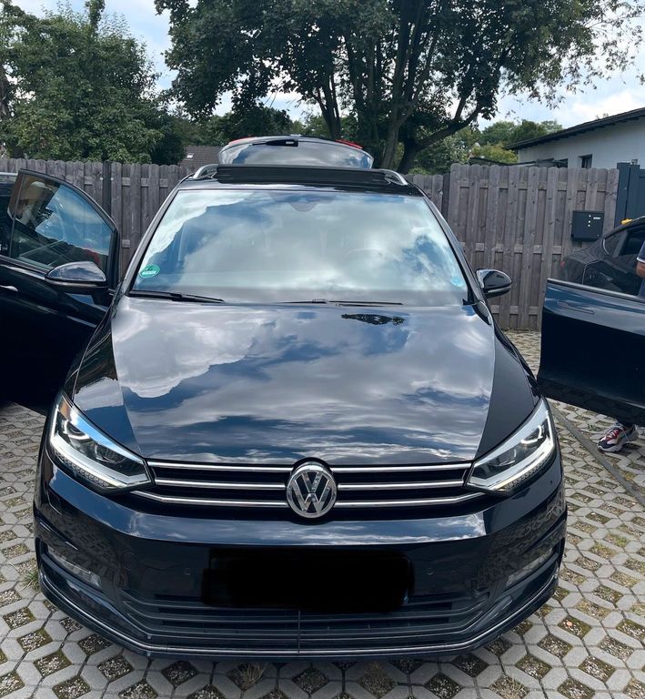 Image of Volkswagen Touran