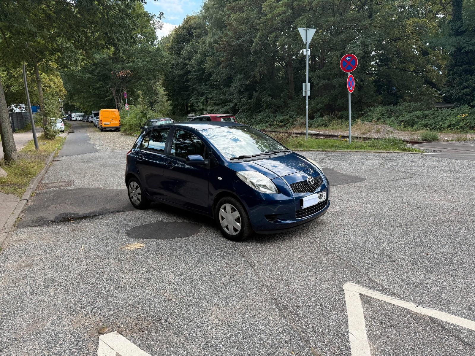 Toyota Yaris 1,0-l-VVT-i Sol