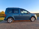 Volkswagen Caddy 2,0TDI 110kW Comfortline LED AHK ACC SZH - VW Caddy von privat