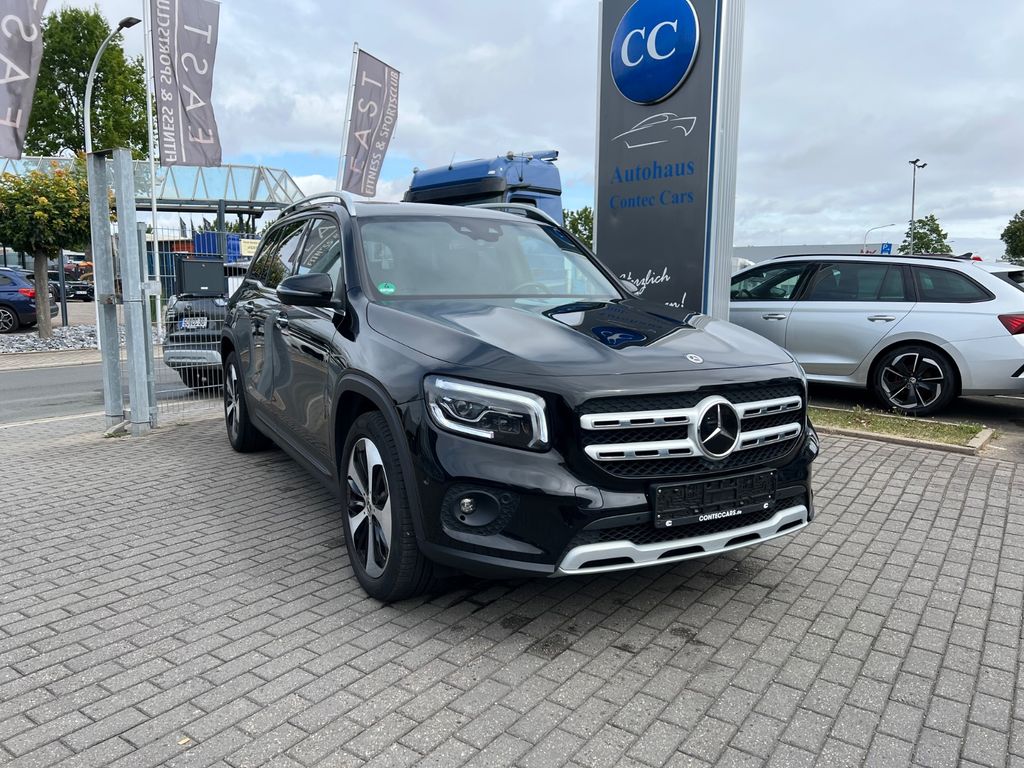 Image of Mercedes-Benz GLB 220