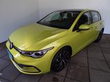 Volkswagen GOLF VIII 2.0 TDI LIFE / PANO+AHK+MATRIX+KAMERA - mit Diesel-Antrieb: Gelb, Limousine