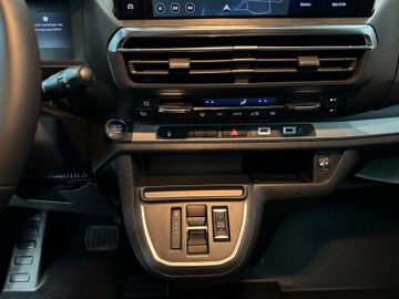 Fahrzeugverkauf 23 Opel Zafira Life Edition XL 9-Sitze LED Navi 180Grad