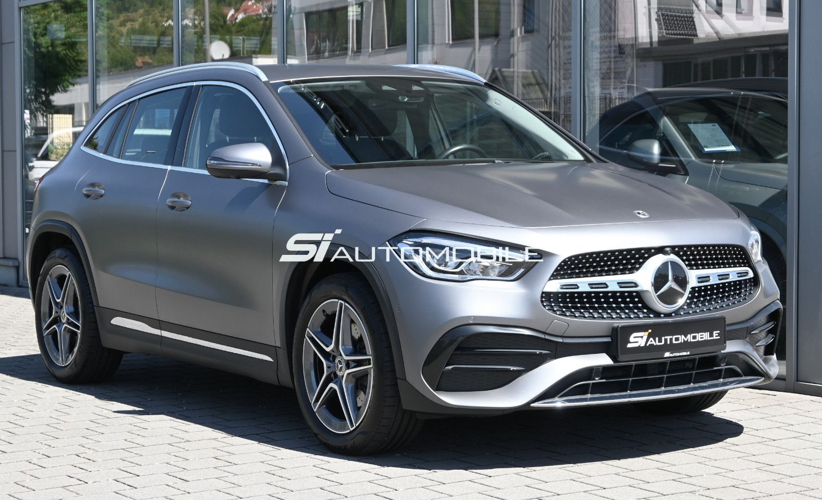 Fahrzeugabbildung Mercedes-Benz GLA 220 d 4M. AMG °ACC°AHK°STHZG°360°8x19-ZOLL°