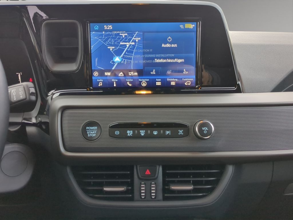 Fahrzeugabbildung Ford Tourneo Courier Titanium Automatik