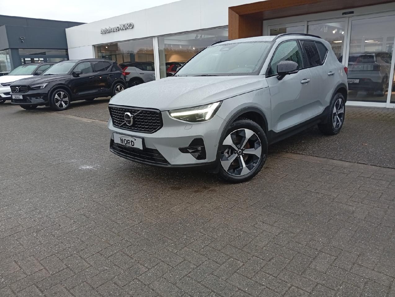Volvo XC40 B4 Gear. Plus Dark 2WD Business-Pak