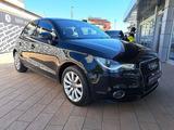 Audi A1 A1 Sportback 1.6 tdi Attraction s-tronic - Audi A1 mit Diesel-Antrieb: Limousine, Automatik
