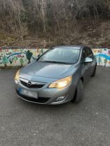 Opel astra j 2010 2.0 CDTI sparsames Auto - mit Diesel-Antrieb: Sparsame