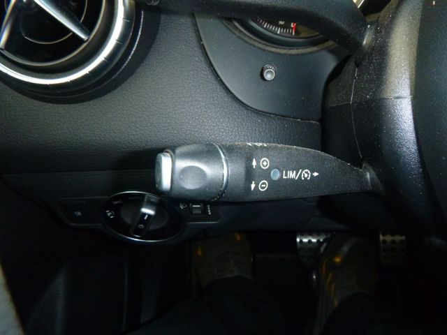 Fahrzeugabbildung Mercedes-Benz CLA 220 CDI Lim >AMG/AUT/KAM/LEDER/PDC/SHZ<