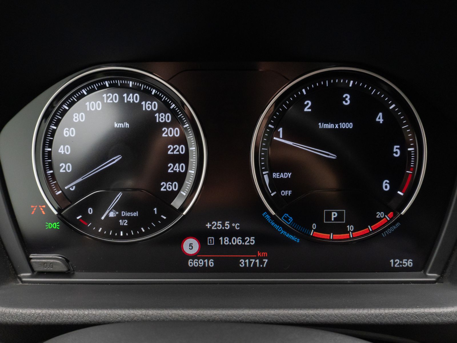 Fahrzeugabbildung BMW X1 sD20d xLine Navi+HUD Kamera DAB AHK Sportsitz