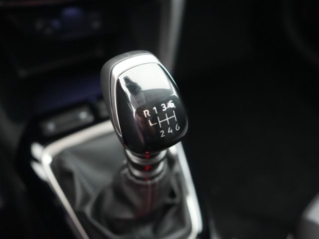 Corsa F FACELIFT EDITION+SITZ-/LENKRADHEIZUNG+LE