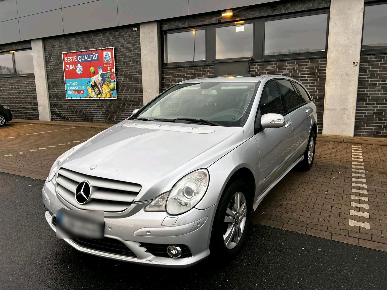 Mercedes-Benz R280 2007 — вигляд ззаду