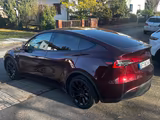 Tesla Model Y Long Range Dual Motor AWD Allrad AHK - Tesla Model Y: Rot