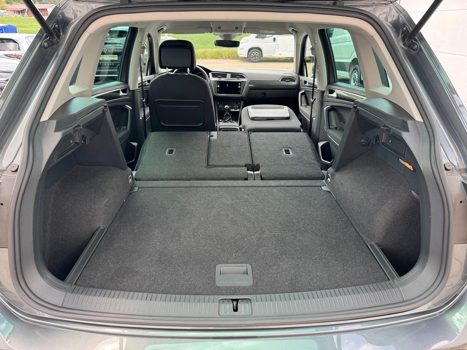 Volkswagen Tiguan Comfortline 1.5 TSI OPF NAVI+KAMERA+LED.. foto 25