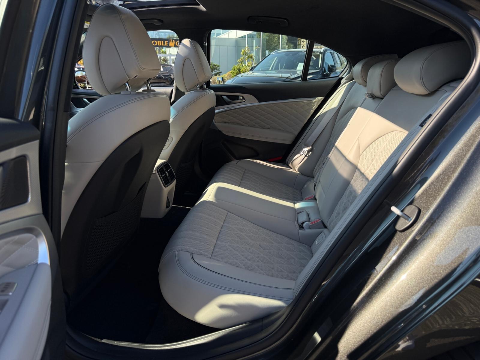 Genesis G70  SB  Luxury AWD PANO 360° HUD -HELLES LEDER-