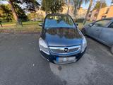 Opel zafira 1.7 2012.      260000 - Opel Zafira Gebrauchtwagen in Hamm