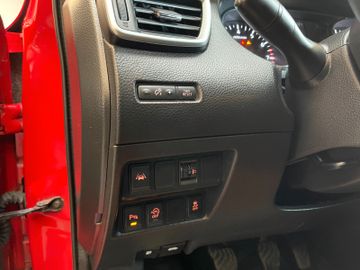Nissan Qashqai N-Connecta *BI-XENON*LED*AHK*360 KAMERA*