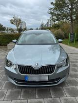 Skoda Superb Style 179PS - Skoda Superb Gebrauchtwagen in München