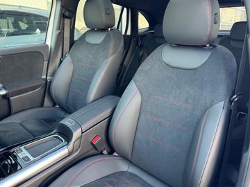  Mercedes-BENZ EQA — миниатюра 12