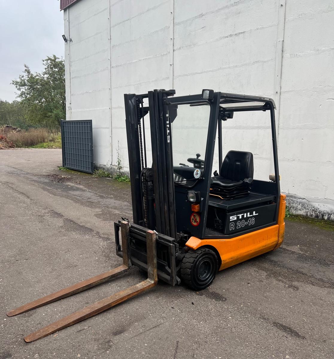 Still R20-16Elektro-Triplex-Vollfreihub-Seitenschieber