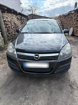 Opel Astra H - Opel Astra aus 2006 mit Diesel-Antrieb
