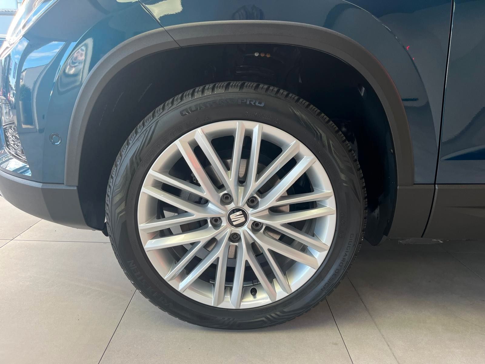 Fahrzeugabbildung SEAT Ateca 1.5 TSI DSG Xcellence*1.Hand*AHK*360°*App*