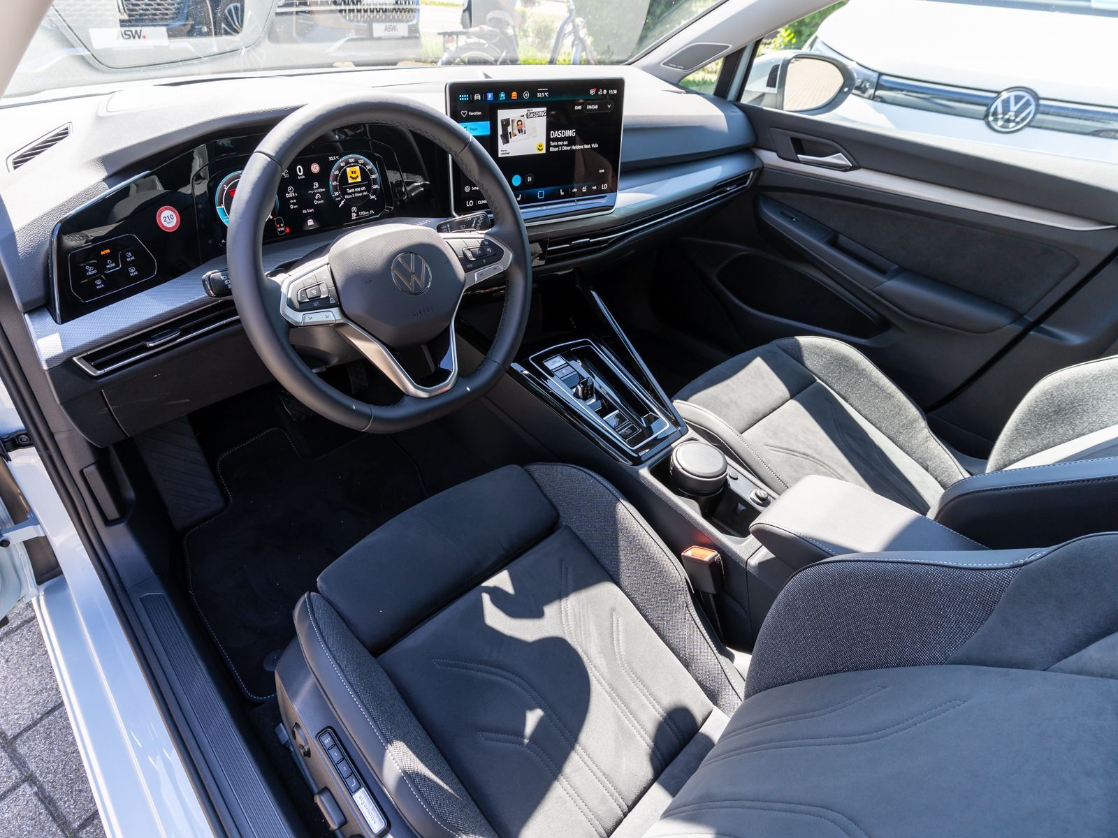 Volkswagen Golf - Bild 12