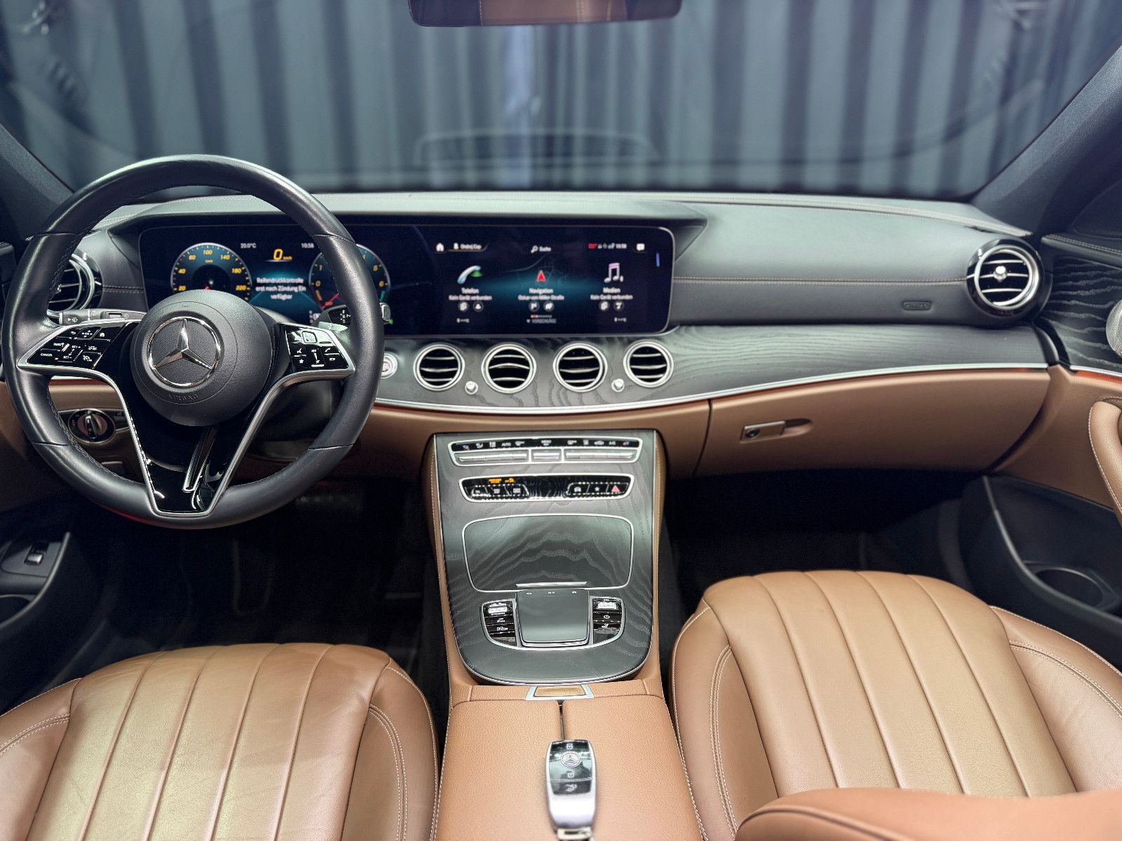 Fahrzeugabbildung Mercedes-Benz E 300 de T-Modell |BURMESTER|MULTIBEAM-LED