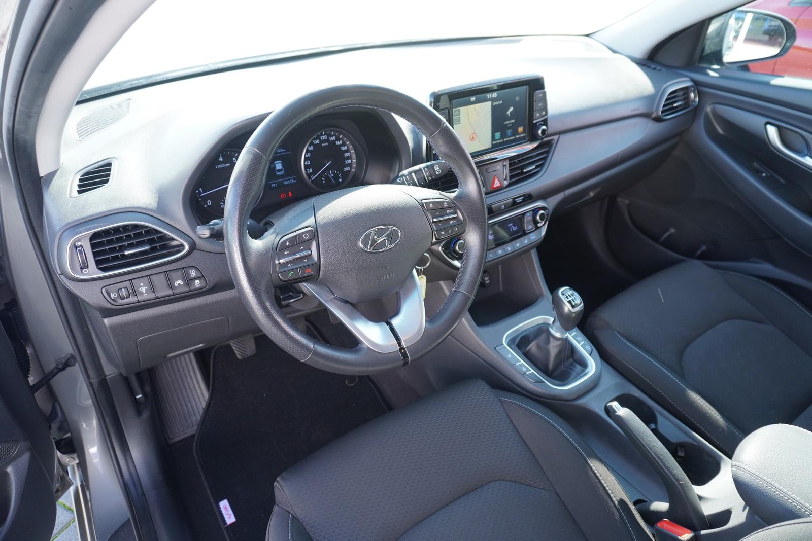 Hyundai i30 Kombi 1.4 T-GDI YES! Navi Kamera Sitzheizung