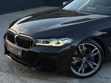 BMW M550i xDr H&K 360° HUD Laser ACC SHD StdHz Nappa - BMW M550 Gebrauchtwagen