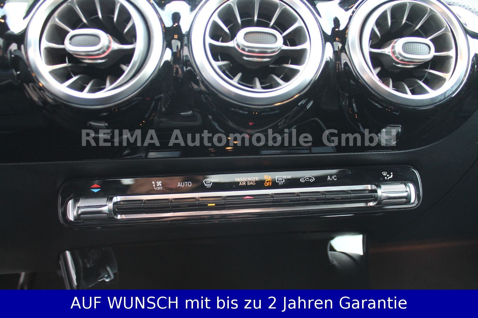 Fahrzeugabbildung Mercedes-Benz CLA 250   Shooting Brake 2,0i, AMG Styling, Pano
