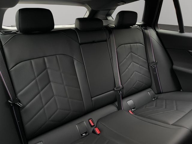 Foto Nummer 13: BMW 550e xDrive