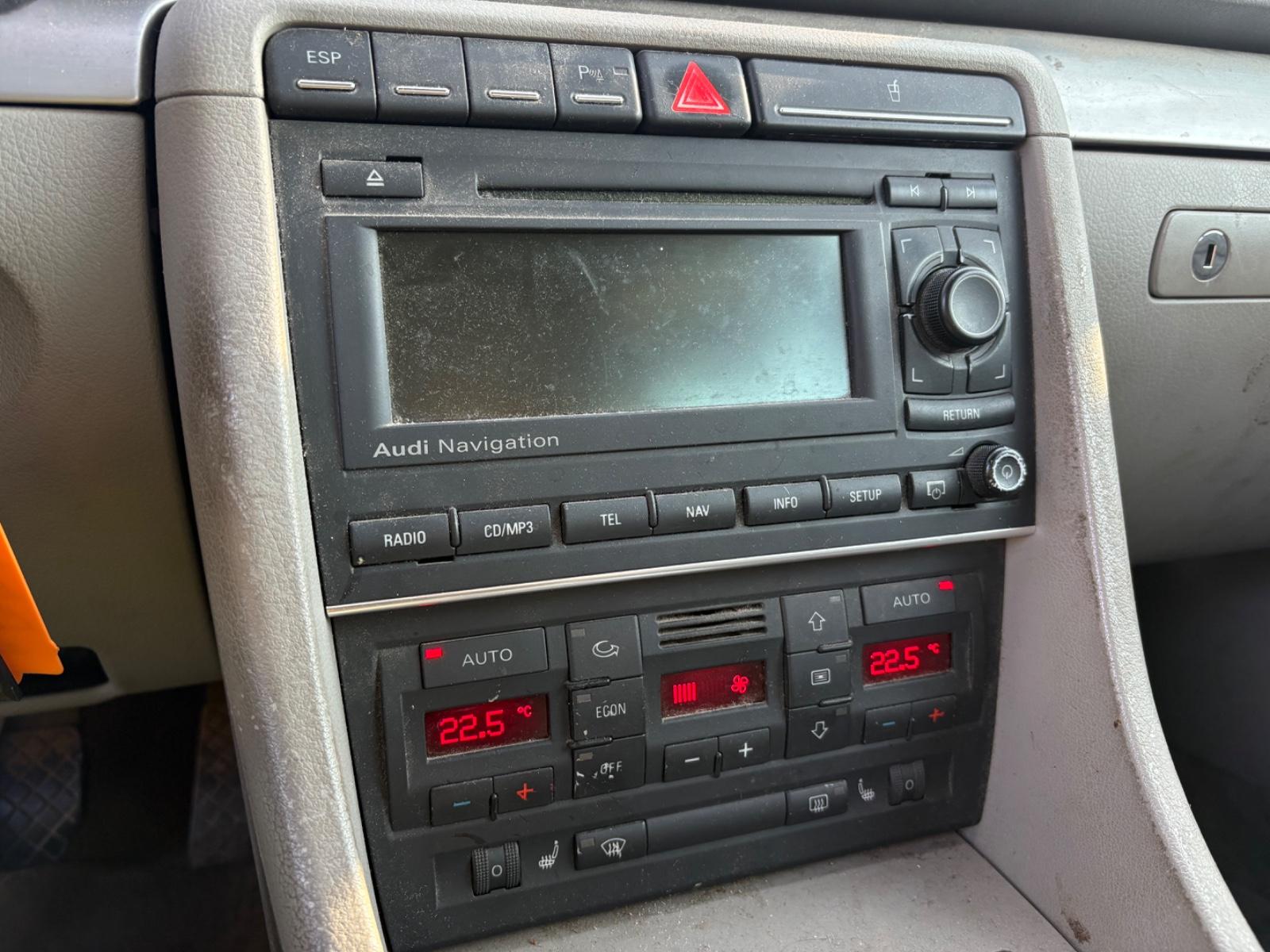 Audi A4 2006 — photo 16