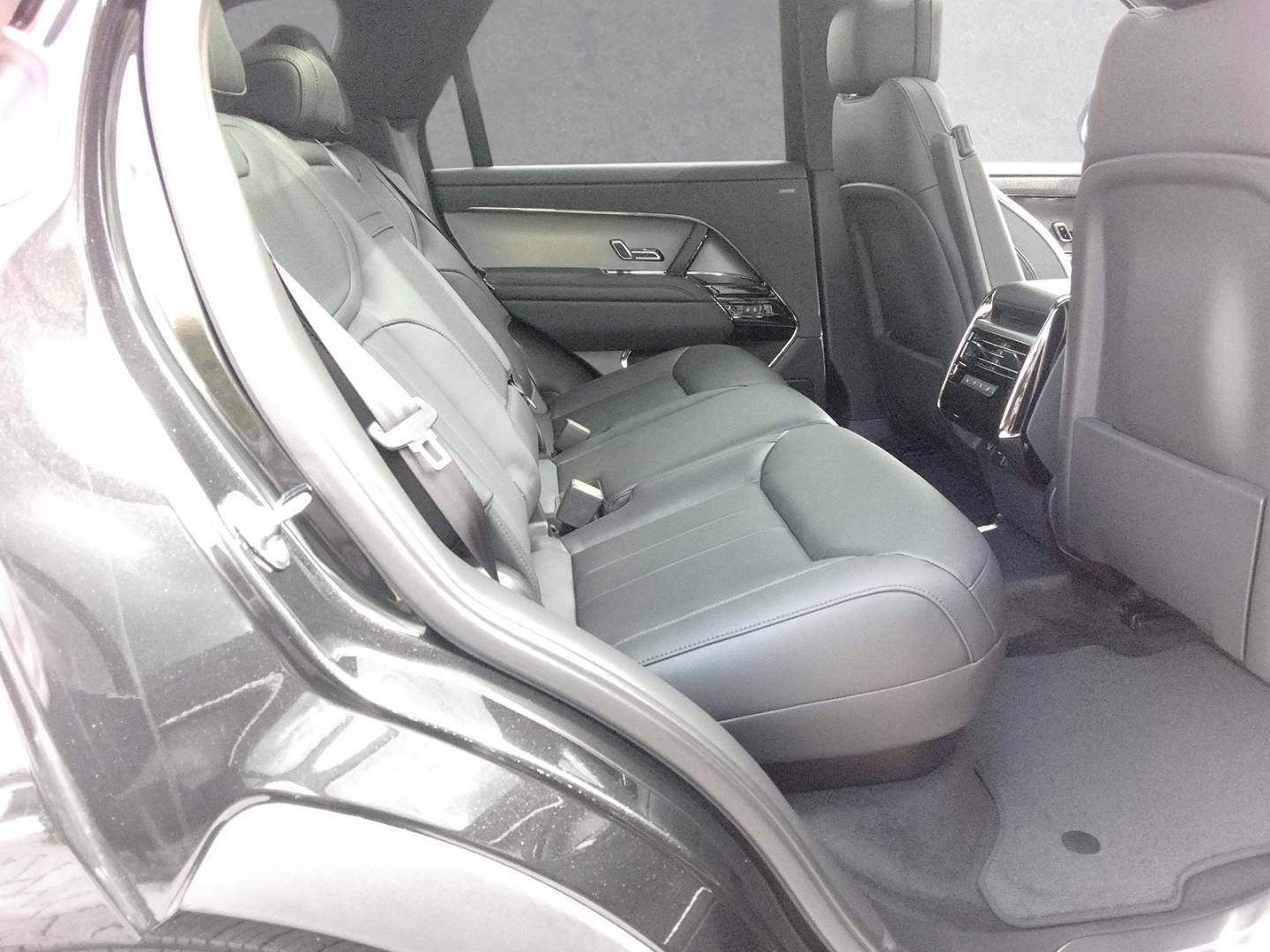 Fahrzeugabbildung Land Rover Range Rover Sport D250 SE