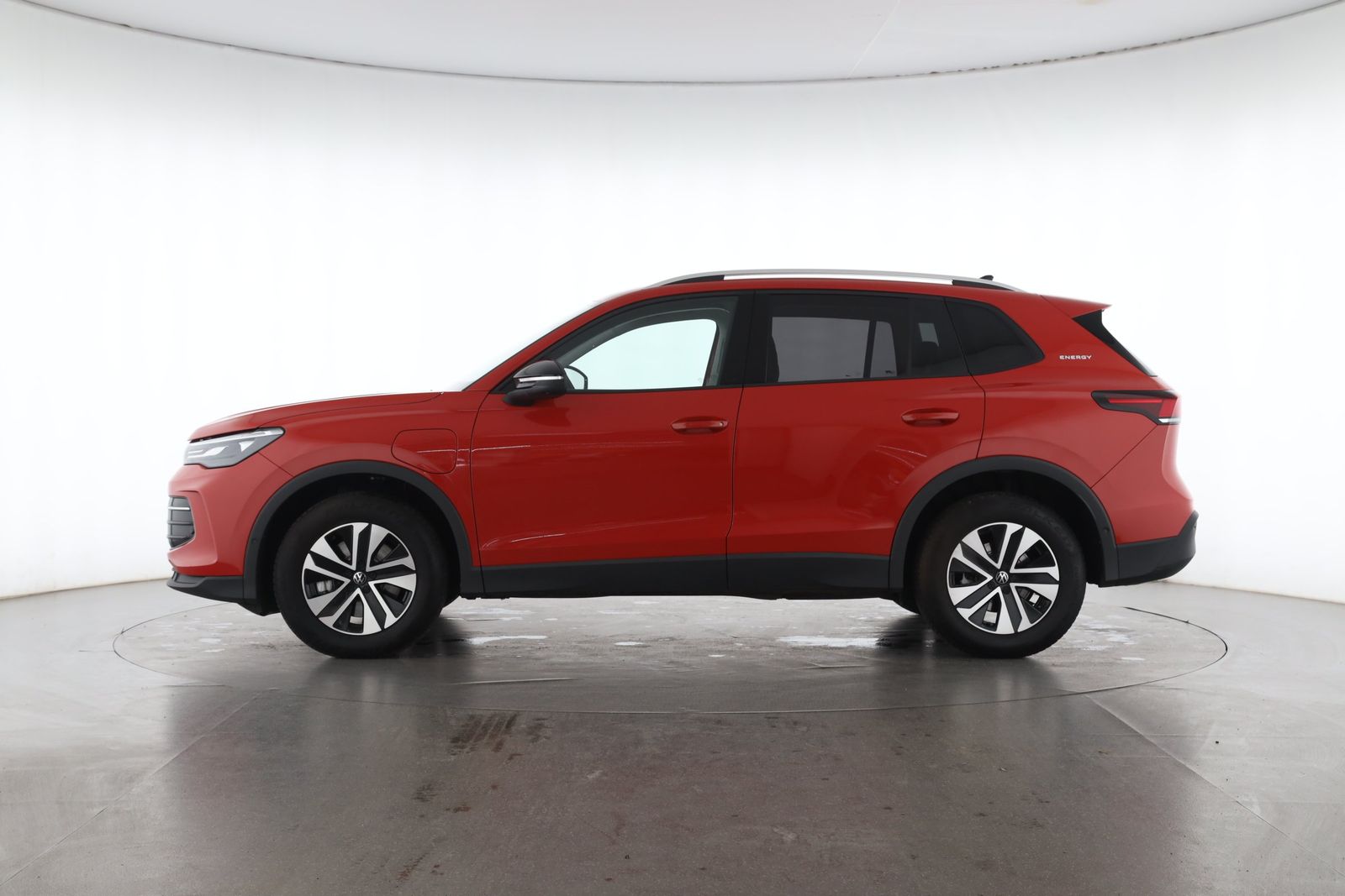 Volkswagen Tiguan 1.5 TSI DSG eHybrid ENERGY NAVI AHK foto 3